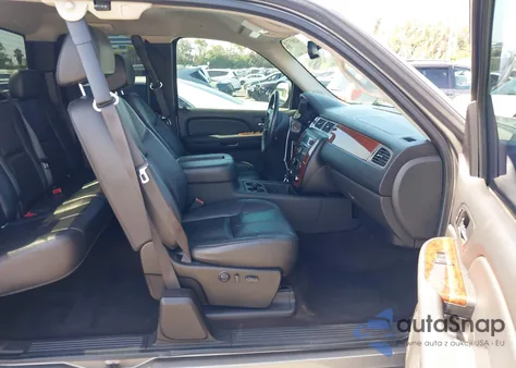 2009 Chevrolet Silverado 1500 Ltz from USA, damaged, VIN 1GCEC39J69Z174643